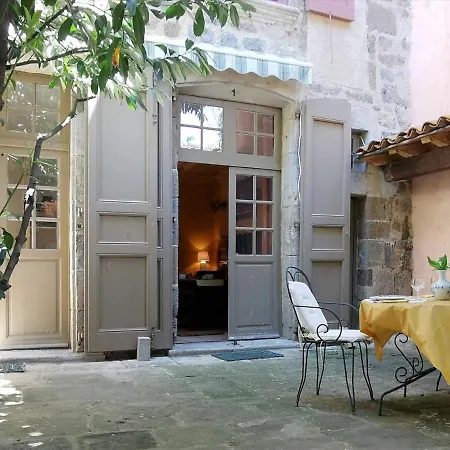 Cocon Au Coeur Du Puy-en-velay Avec Cour Privee Et Wifi - Fr-1-582-325 * Le Puy-en-Velay