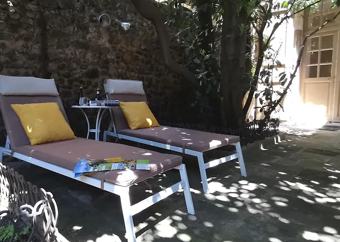 Cocon Au Coeur Du Puy-en-velay Avec Cour Privee Et Wifi - Fr-1-582-325 *