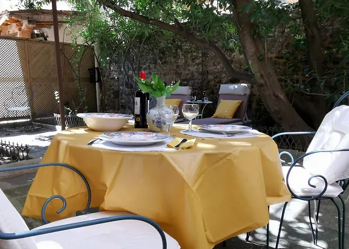 Cocon Au Coeur Du Puy-en-velay Avec Cour Privee Et Wifi - Fr-1-582-325 Apartment Le Puy-en-Velay