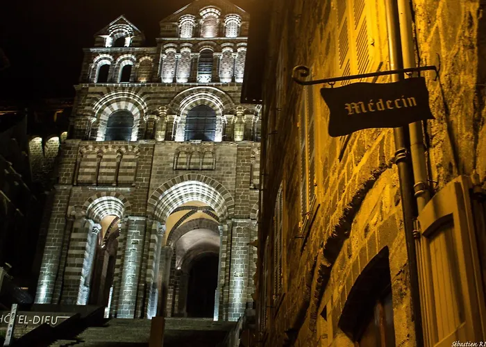 Cocon Au Coeur Du Puy-en-velay Avec Cour Privee Et Wifi - Fr-1-582-325 * Le Puy-en-Velay